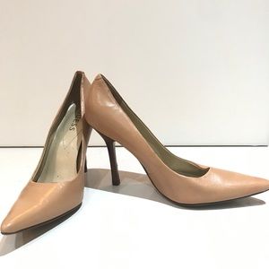 GUESS nude heels
